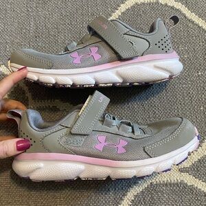 Girls under armour shoes